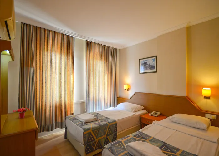 Select Suite & Apart Hotel